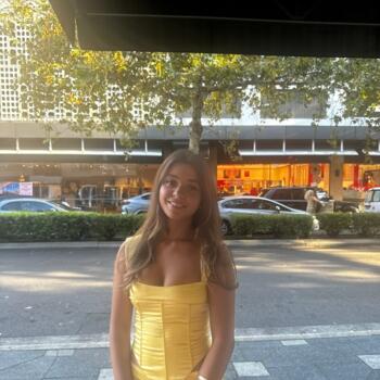 Babysitter Wollongong: Lucy