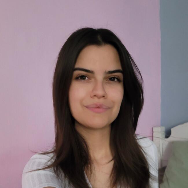 Babysitter in Rome: Sara