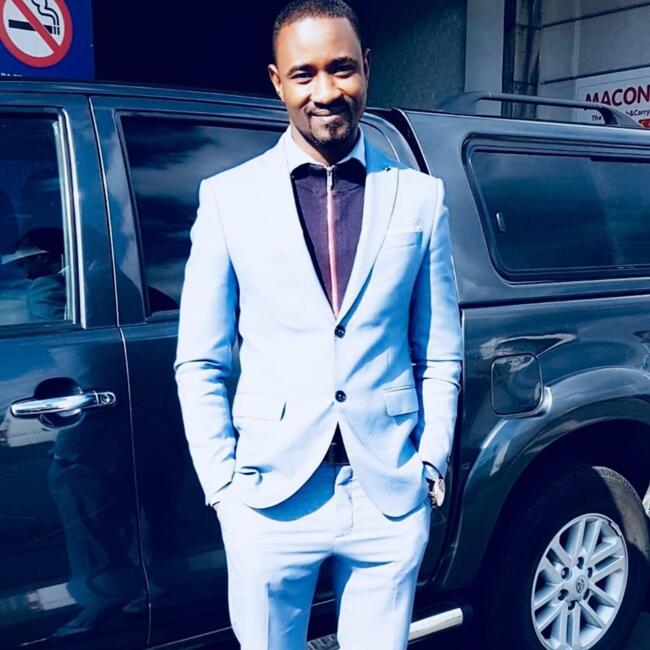 Babysitting job in Knokke-Heist: Black