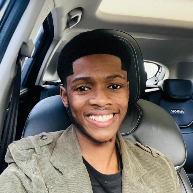 Babysitter in Port Elizabeth: Tshimololo