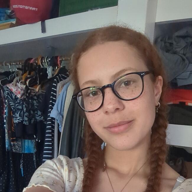 Babysitter in Stratford-upon-Avon: Eleanor