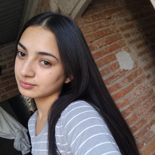 Babysitter in General José de San Martín: Antonela Belén