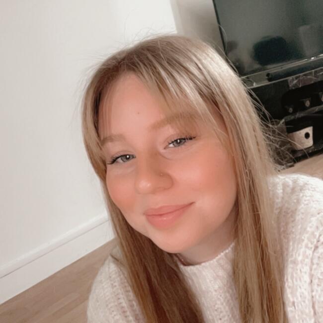 Babysitter in Franconville: Lea