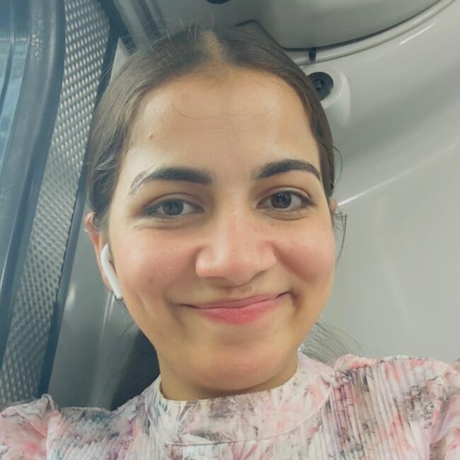 Babysitter in Sydney: Manpreet