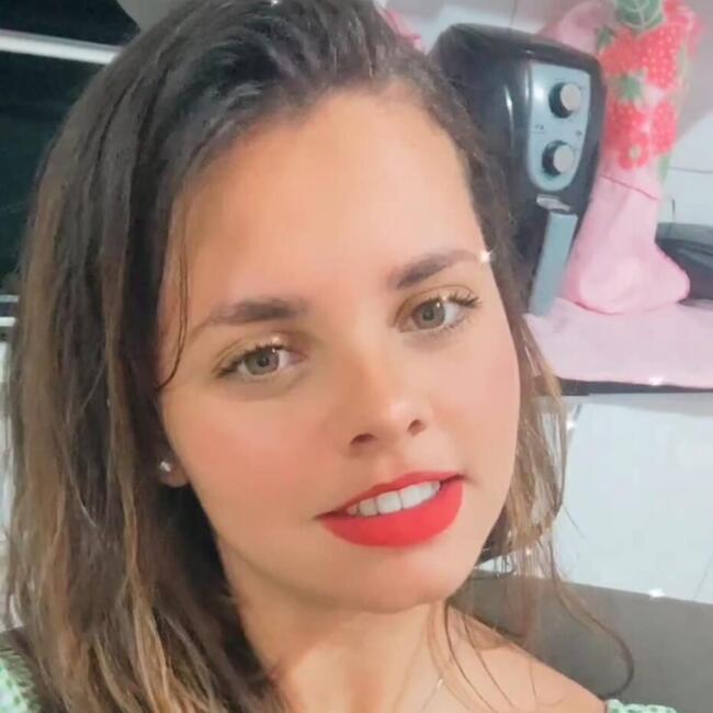 Emprego de babá em Betim: Deisy