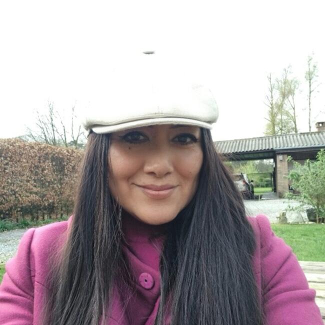 Babysitter in Lommel: Cinthia