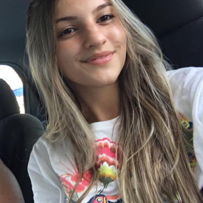 Babysitter in Palhoça: Mariana