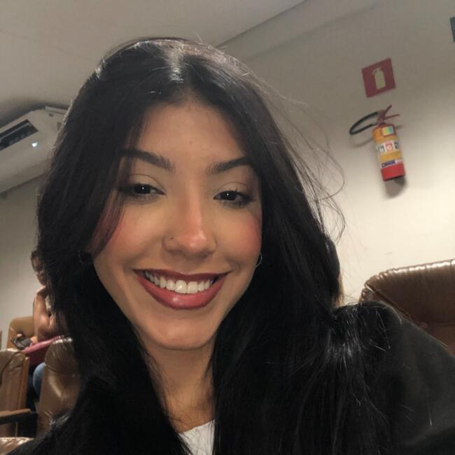 Babysitter in Uberlândia: Karoline