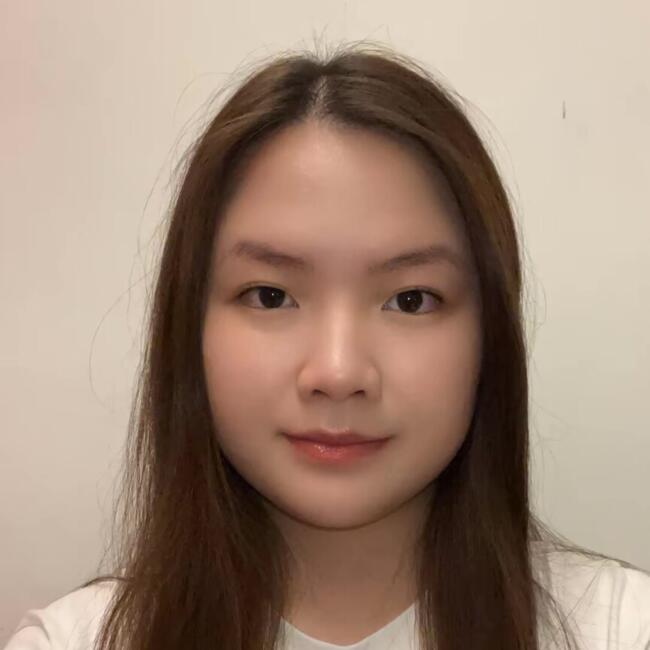 Babysitter in Singapore Island: Adeline
