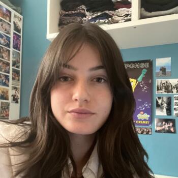 Babysitter in Grenoble: Chloé