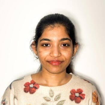 Babysitter Kansas City: Keerthy