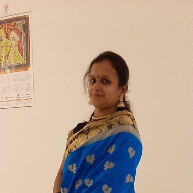 Babysitter in Thāne: Samira