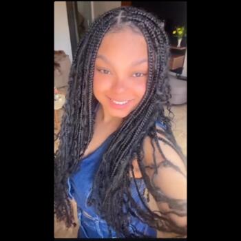 Babysitter in Salvador: Paula