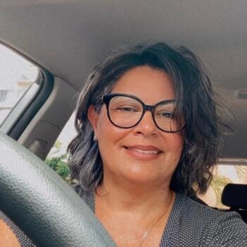 Babysitter in Salvador: SANDRA