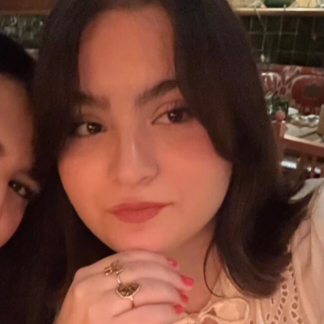 Babysitter in Fresnes: Aida