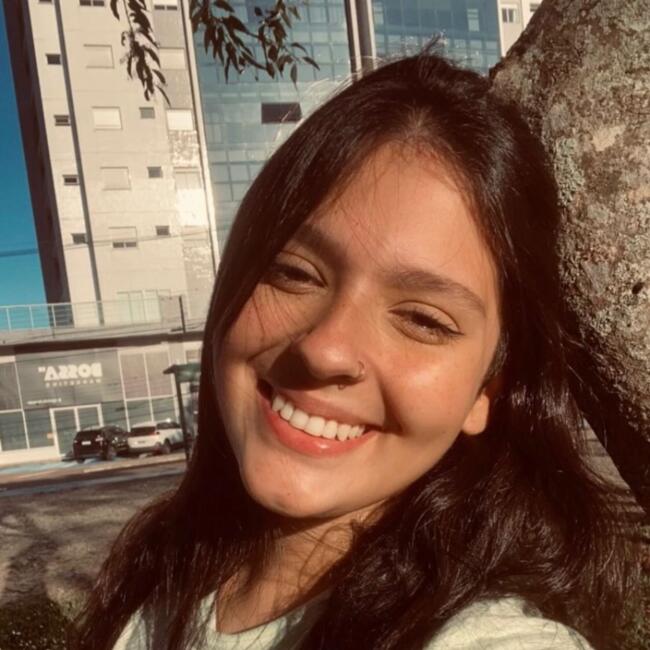 Babá em Ponta Grossa: Giulia