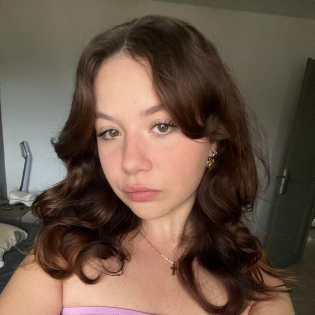 Babysitter in Tourrette-Levens: Victoria