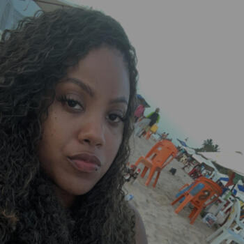 Babá Lauro de Freitas: Adrielle