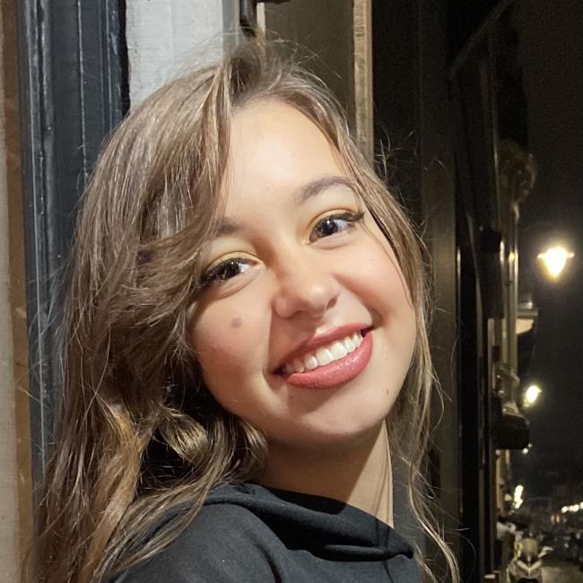 Babysitter in Woluwe-Saint-Lambert: Milena