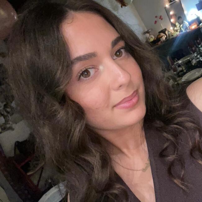 Babysitter in Rennes: Selma