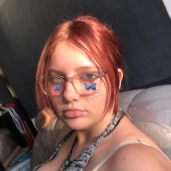Babysitter in Toronto: Hailey