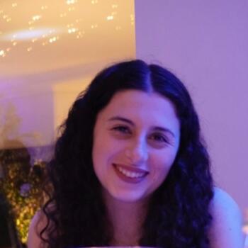 Babysitter in Rome: Sara