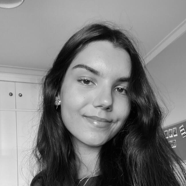 Babysitter in Mem Martins: Inês