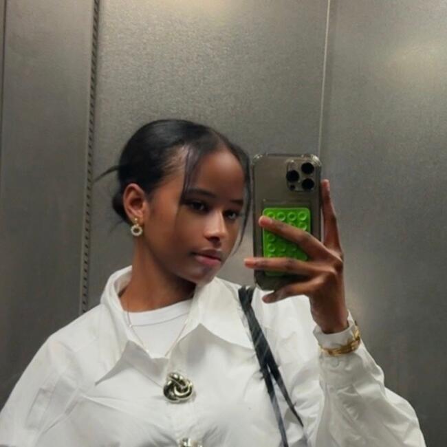 Babysitter in Reims: Salma