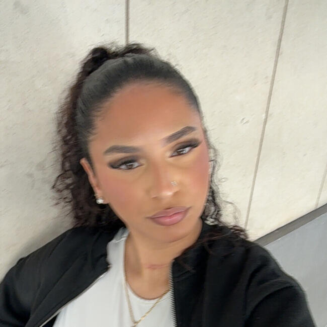 Babysitter in Toulon: Sabrina