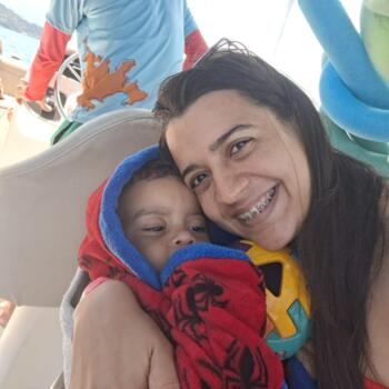 Emprego de babá em Itaguaí: emprego de babá Admilly