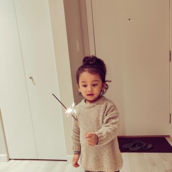 Babysitting job in Surrey: babysitting job Deepali