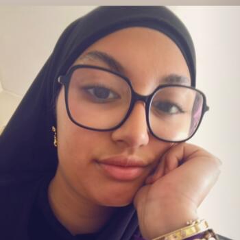 Babysitter in Montfermeil: Naila