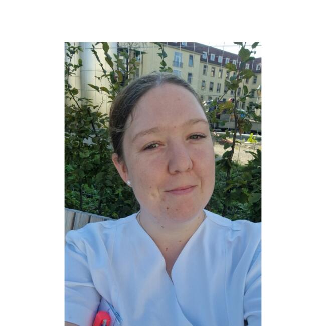 Babysitter in Teningen: Jasmin