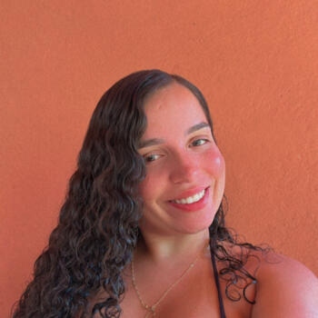 Babysitter Betim: Aila