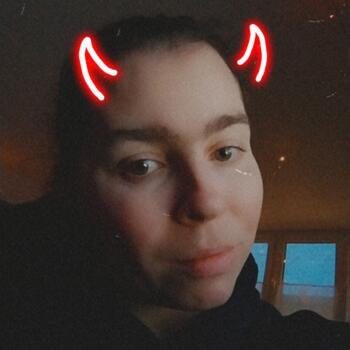 Babysitter in Grand-Fort-Philippe: Alexandra