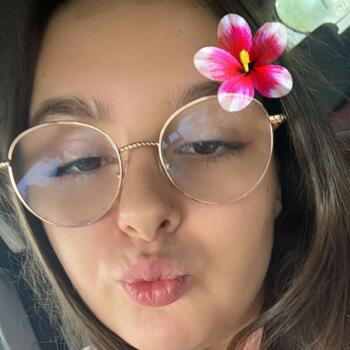 Babysitter in Blois: Aurelya