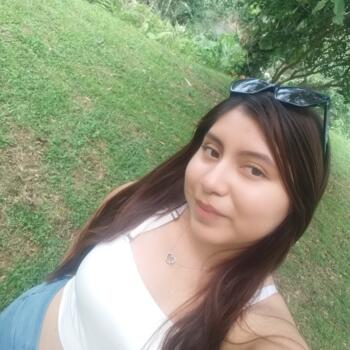 Niñera en Quito: Valery
