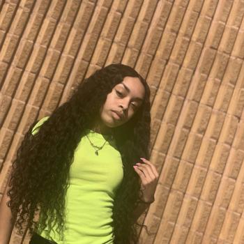 Babysitter Houston: Deja