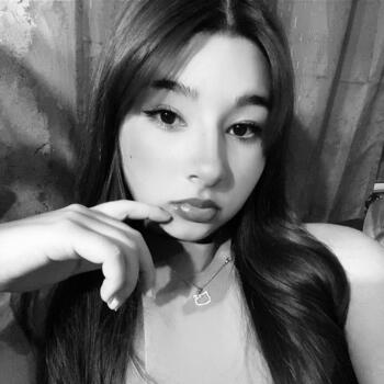 Babysitter in Almirante Brown: Mia