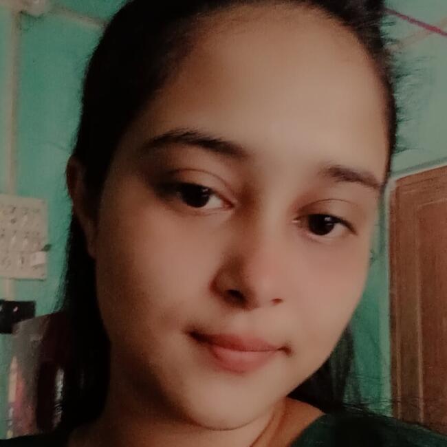 Babysitter in Kolkata: Shreya