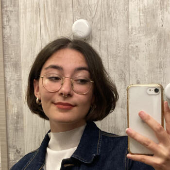 Babysitter in Montrouge: Flora