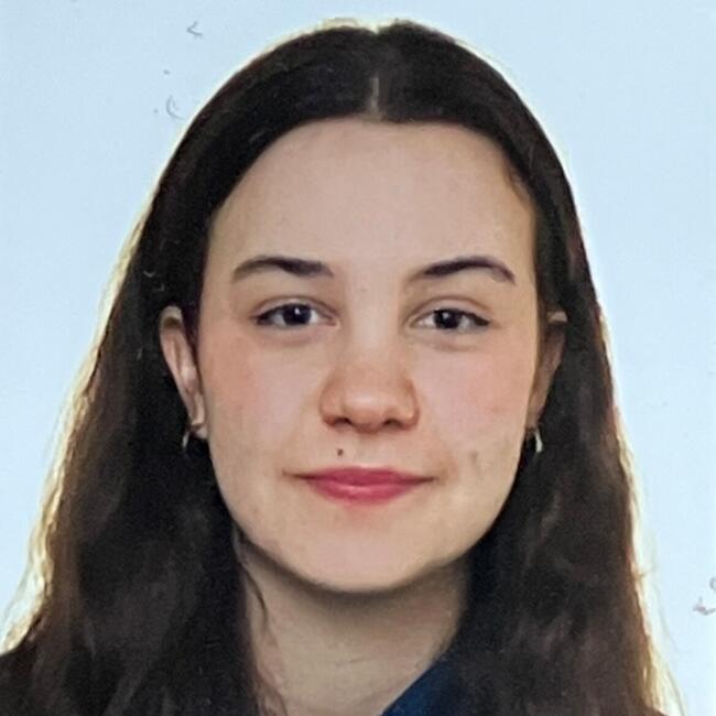 Babysitter in Frisange: Olivia