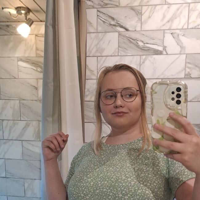 Babysitter in Næstved: Julie