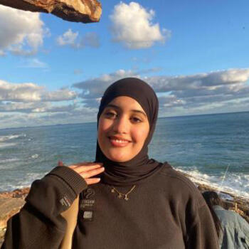 Babysitter in Casablanca: Aya