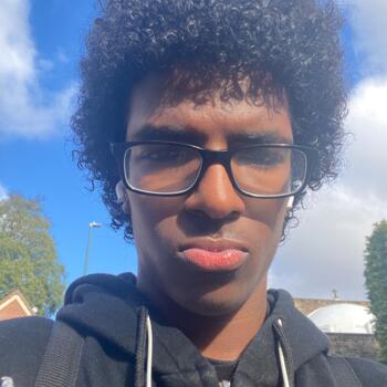 Babysitter London: Akram