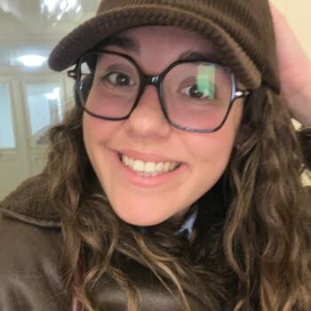 Babysitter in Paris: Léana