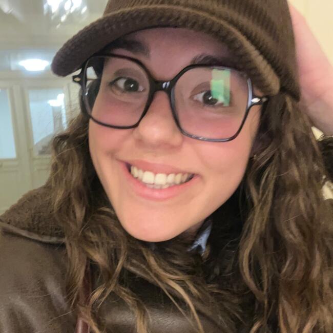 Babysitter in Paris: Léana