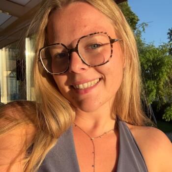 Babysitter Les Monts: Célia