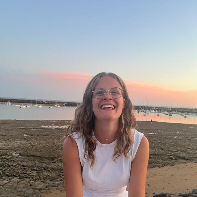 Babysitter in Limoges: Elsa