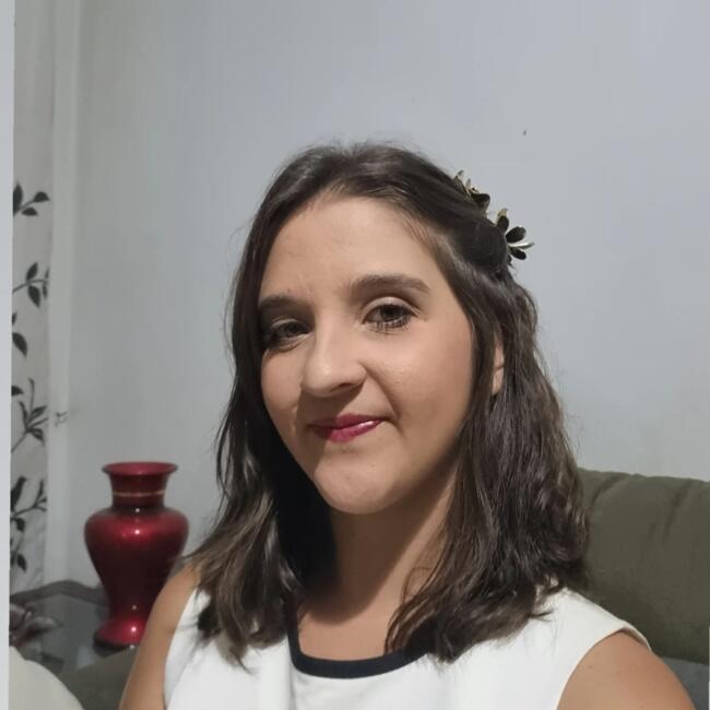 Babá em Joinville: Jaqueline